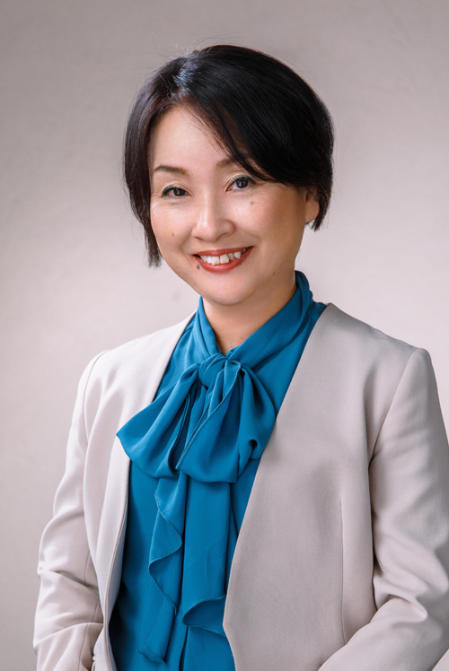 専務取締役 花屋 奈緒美　アフェクションインターナショナル株式会社